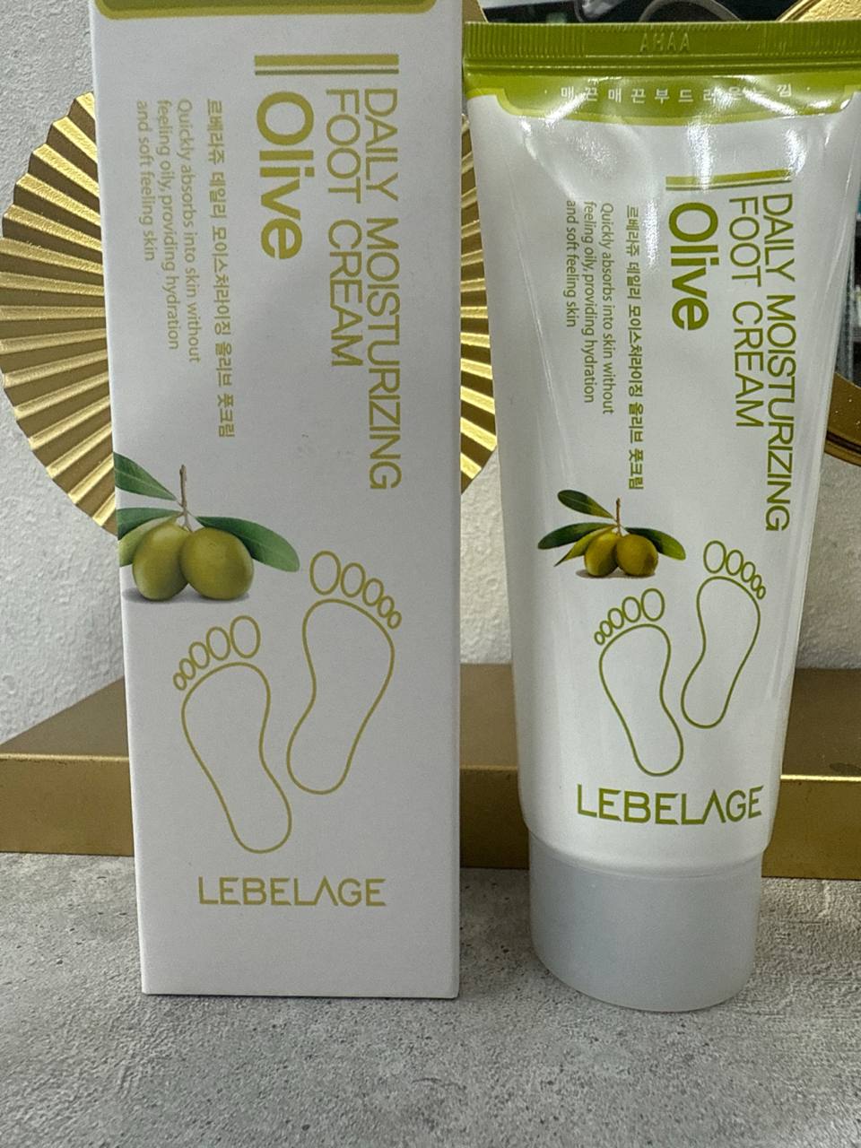 Крем для ног увлажняющий с оливой Lebelage Daily Moisturizing Olive Foot Cream